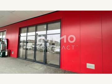 Einkaufszentrum in Böheimkirchen /  Sankt Pölten (Land)