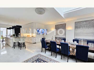 Villa in Pfaffstätten /  Baden