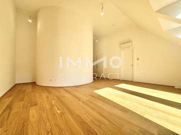 Dachgeschosswohnung in Wien /  1130 Wien - Hietzing