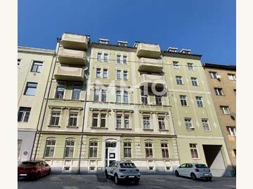 Dachgeschosswohnung in Linz /  