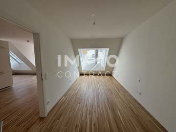 Dachgeschosswohnung in Wien /  1220 Wien - Donaustadt