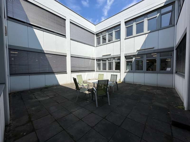 Halle in 4030 Linz - 14