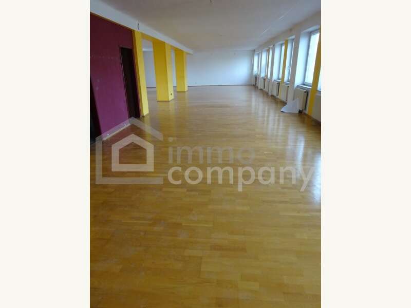 Halle in 2020 Hollabrunn - 10