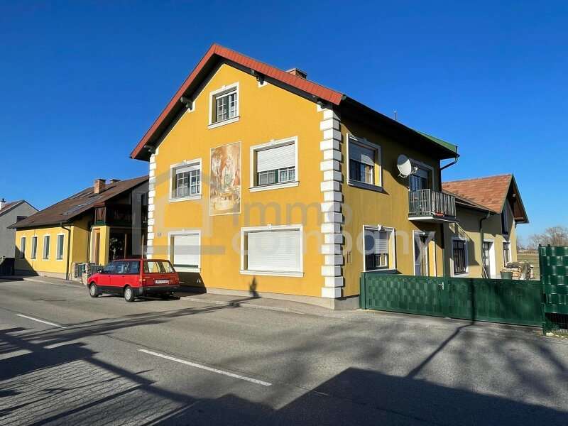 Mehrfamilienhaus in 2620 Peisching - 1