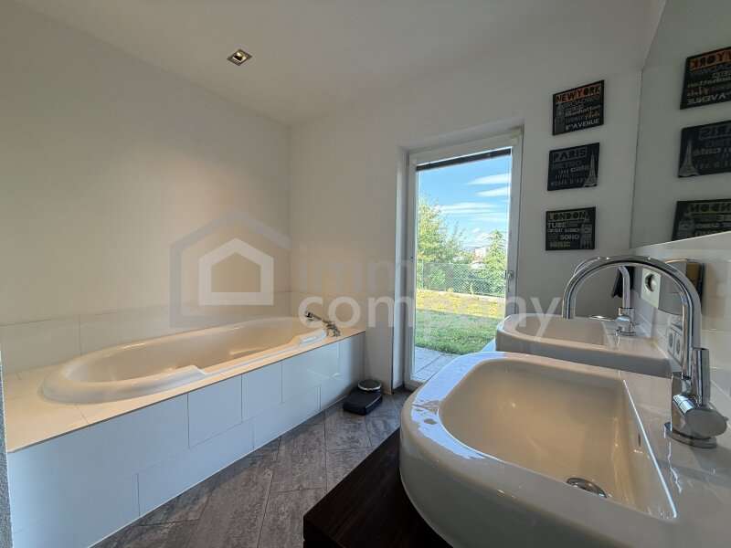 Villa in 4060 Leonding - 10