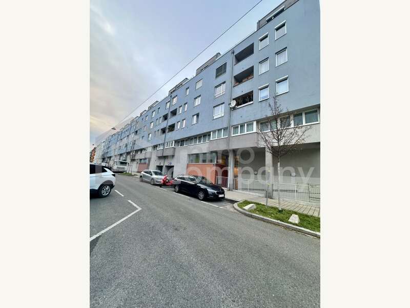 Eigentumswohnung in 1140 Wien - 1