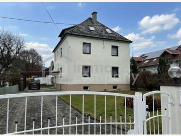 Zweifamilienhaus in Krumpendorf /  Klagenfurt Land