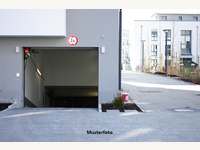 Parkfläche in Mäder