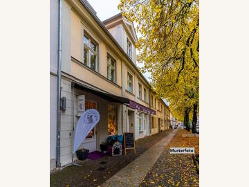Wohn und Geschäftshaus in Aspach /  Braunau am Inn