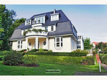 Mehrfamilienhaus in Bad Vöslau /  Baden