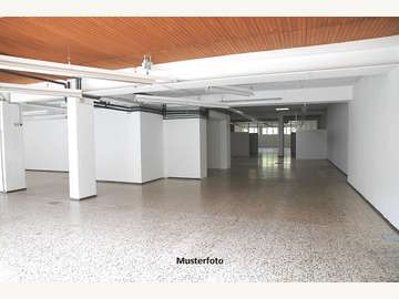 Produktionshalle in St. Anton am Arlberg /  Landeck