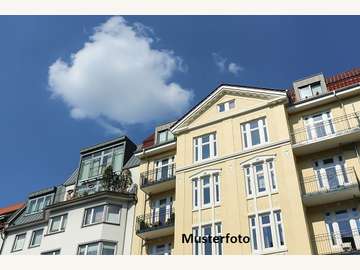 Mehrfamilienhaus in Bad Vöslau /  