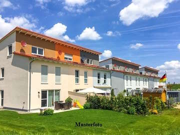 Mehrfamilienhaus in Siegenfeld /  Baden