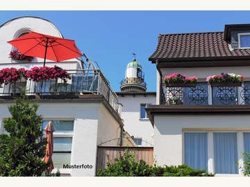 Mehrfamilienhaus in Grafenbach /  
