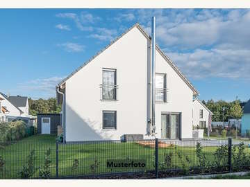 Mehrfamilienhaus in Wasenbruck /  