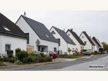Reihenmittelhaus in Theresienfeld /  