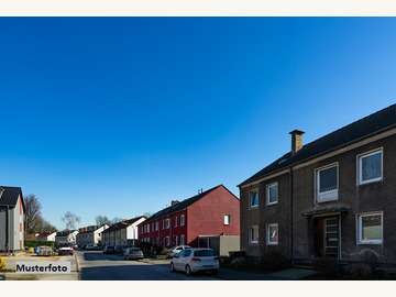 Reihenmittelhaus in Theresienfeld /  Wiener Neustadt Bezirk