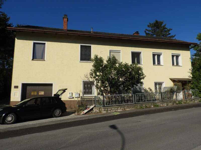Mehrfamilienhaus in 2625 Schwarzau am Steinfeld - 1