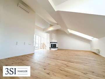Dachgeschosswohnung in Wien /  