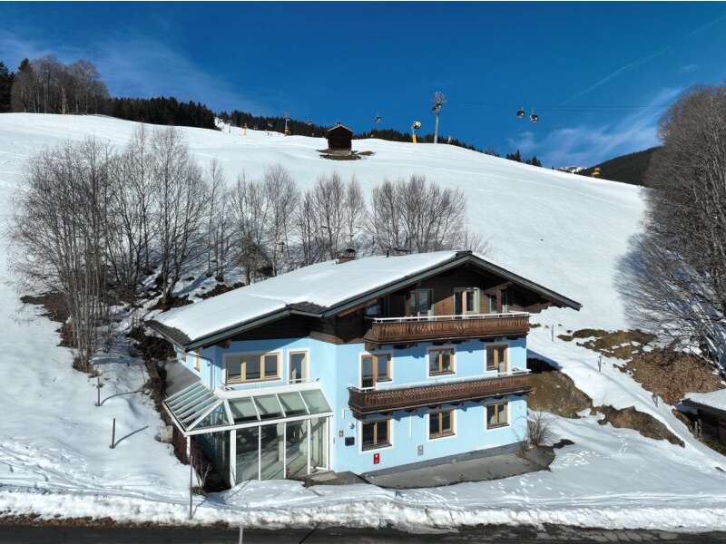 Ferienhaus in 5753 Saalbach - 1