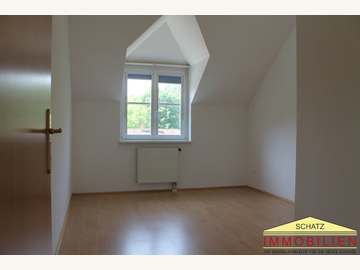 Dachgeschosswohnung in Weissenbach an der Triesting /  Baden