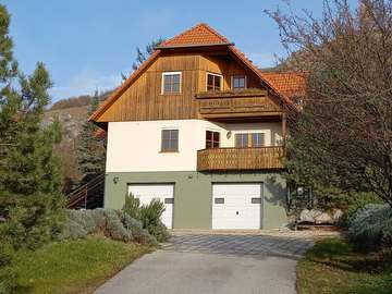 Landhaus in Hundsheim /  Bruck an der Leitha