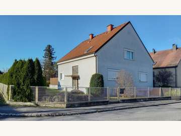 Mehrfamilienhaus in Petronell-Carnuntum /  Bruck an der Leitha