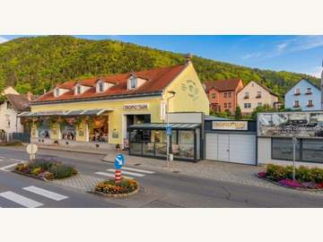 Halle in Gloggnitz /  Neunkirchen