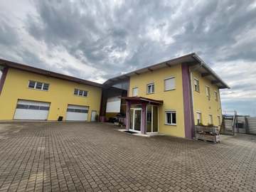 Halle in Ternitz /  Neunkirchen